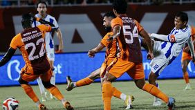 Borneo FC terus memberikan tekanan kepada Persib Bandung dalam perebutan gelar Super League 2025/2026 usai hasil kontras yang diraih kedua tim pada pekan ke-29.