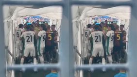 Keributan antar pemain mewarnai laga antara Sassuolo dan Genoa saat jeda babak pertama. Insiden terjadi di lorong stadion, ketika pemain dari kedua tim terlibat cekcok yang nyaris berujung bentrokan fisik.