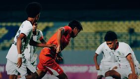 Timnas Indonesia U-17 tampil meyakinkan saat mengalahkan Timor Leste dengan skor telak 4-0 dalam laga perdana Grup A Piala AFF U-17 2026. Pertandingan tersebut berlangsung di Stadion Gelora Joko Samudro, Gresik, Jawa Timur, Senin malam.