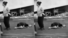 Sebuah video yang beredar di media sosial memperlihatkan insiden jatuhnya seorang siswi sekolah dasar (SD) dari lantai tiga Pasar Serangan. Kejadian tersebut langsung mengundang perhatian publik dan membuat geger warga sekitar.