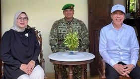 Momen perpisahan mengharukan mewarnai akhir masa tugas Mayor Inf Windra Sanur yang selama delapan tahun setia mendampingi Presiden ke-7 RI, Joko Widodo.