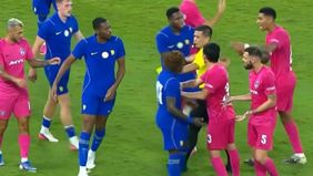 Klub asal Malaysia, Johor Darul Ta'zim atau JDT, berhasil menahan imbang Chelsea dengan skor 3-3 dalam laga uji coba yang berlangsung panas di Stadion Sultan Ibrahim Larkin, Minggu malam, 9 Agustus 2026.