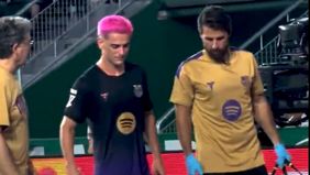 Kemenangan besar Barcelona di Liga Spanyol saat menghadapi Elche 5-0 pada Senin dini hari tadi, 24 Agustus 2026, harus memakan korban yaitu Gavi kembali mengalami cedera lutut.