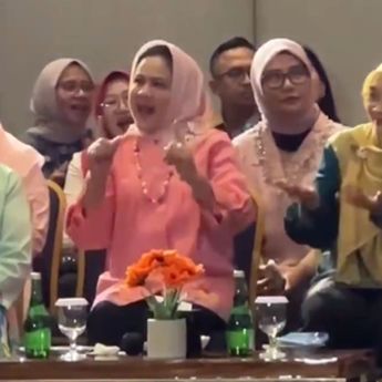 Momen Iriana Jokowi Asyik Joget di Makassar saat Massa Demo Tolak Pengesahan UU Pilkada