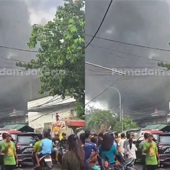 Damkar Angkat Bicara Gudang Wallpaper di Jakarta Utara Terbakar Hebat pada Jumat Siang