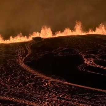 Tertidur 800 Tahun, Gunung Berapi Reykjanes di Islandia Meletus