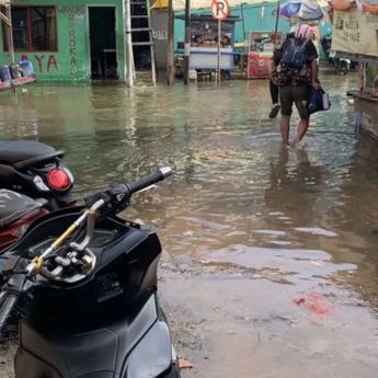 Muara Angke Jakarta Utara Dikepung Banjir Rob