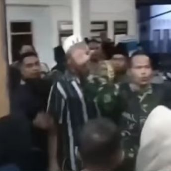 Balai Desa Rebalas Pasuruan Didemo Gegara Panggil Warga yang Viralkan Jalan Rusak