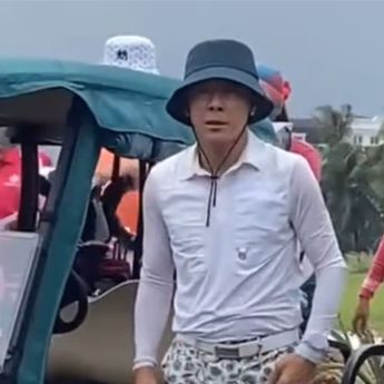 Viral Momen Shin Tae-yong Main Golf Usai Dipecat Sebagai Pelatih Timnas Indonesia