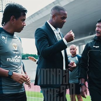 Patrick Kluivert Datang ke Latihan Timnas Indonesia U-20