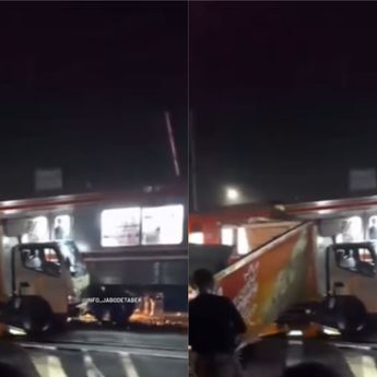 Detik-detik Mobil Boks Tertabrak KRL di Bojonggede