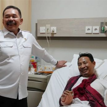 Jaksa Agung Jenguk Anak Buah Korban Pembacokan di Depok