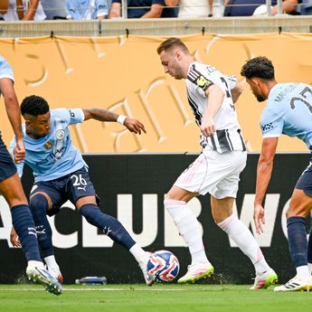 Tijjani Reijnders Main Full, Manchester City Bungkam Juventus 5-2