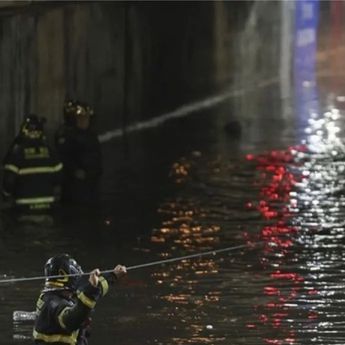 Texas Dilanda Banjir Bandang, Korban Tewas Capai 67 Jiwa