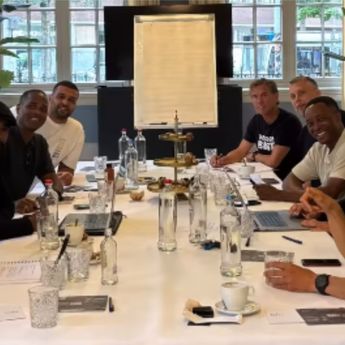Patrick Kluivert Kumpulkan Tim Pelatih Timnas Indonesia Jelang Ronde ke-4 Kualifikasi Piala Dunia 2026