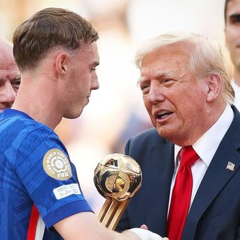 Donald Trump Bikin Kikuk Selebrasi Juara Chelsea di Piala Dunia Antarklub 2025