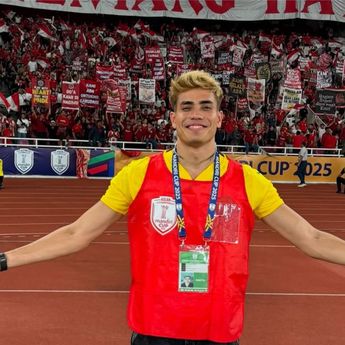 Selebgram Malaysia Aisar Khaled Diusir saat Minta Foto Bareng Suporter Timnas Indonesia di GBK
