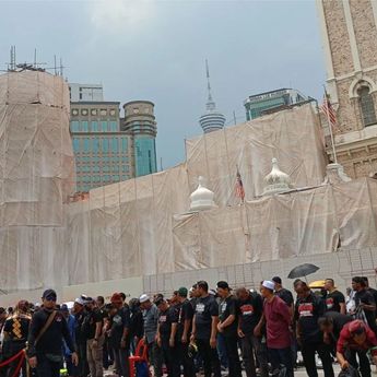 PM Malaysia Anwar Ibrahim Didemo untuk Segera Mundur dari Jabatannya