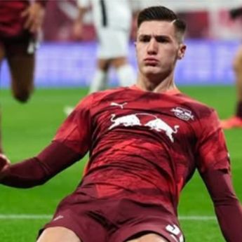 Benjamin Sesko Rela Potong Gaji Demi Gabung Manchester United