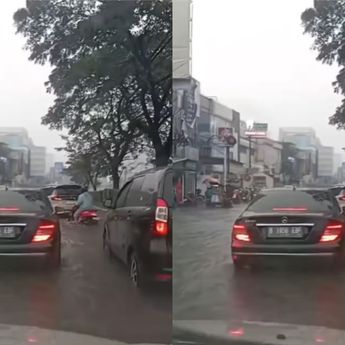 Jalan Raya Margonda Depok Banjir Usai Diterjang Hujan Deras