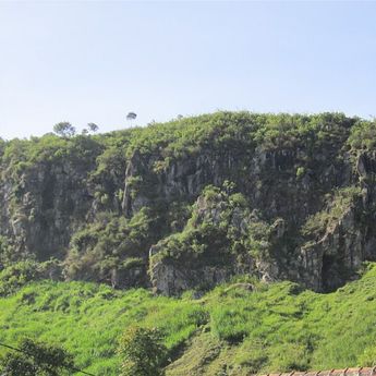 Gegara Sesar Lembang Aktif, Gunung Batu Tambah Tinggi Ratusan Meter