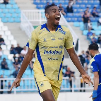 Hasil Super League: Persib Bandung Tekuk Arema FC dengan 10 Pemain