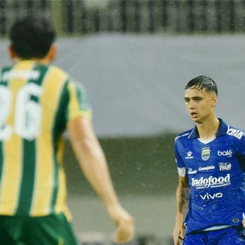Bojan: Eliano Reijnders Pemain Top, Jeje Cuma Penerjemah dan Bicara Omong Kosong