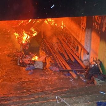 Pesantren Al Mawaddah di Jagakarsa Kebakaran, 40 Personel Damkar Dikerahkan