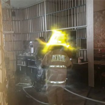 Aeon Mall Tanjung Barat Kebakaran, Api Berasal dari Restoran