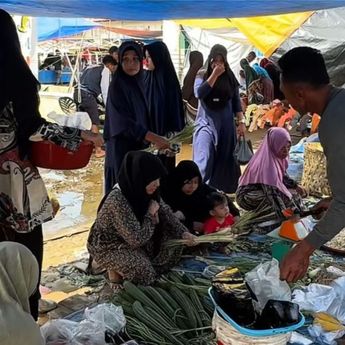 Pedagang Bersyukur Pasar Bergeliat Usai Banjir: Ekonomi Kembali Bergerak