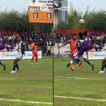 Tendangan Kungfu dari Kiper PSIR Rembang Bikin Pemain Persikaba Blora Terkapar