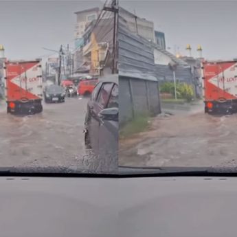 Hujan Deras Guyur Bekasi, Lalu Lintas Jalan Cikunir Raya Macet