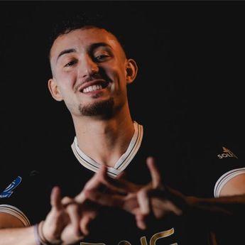 Dewa United Pertimbangkan Turunkan  Ivar Jenner Lawan Persik