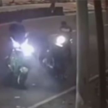 Aksi Begal di Gambir Terekam CCTV, Petugas Damkar Jadi Korban