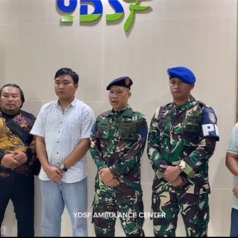Oknum Anggota TNI AL Minta Maaf Usai Gebrak Mobil Ambulans di Surabaya