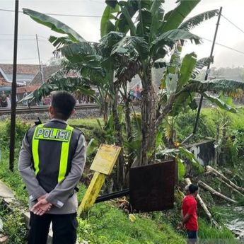 KA Argo Bromo Anggrek Tabrak Mobil di Grobogan, Empat Orang Tewas