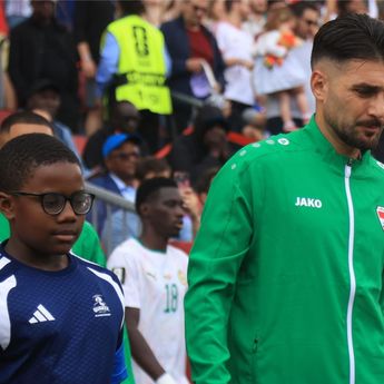 Usai dari Persib Bandung, Frans Putros Kini Gabung Klub Cong An Ha Noi FC