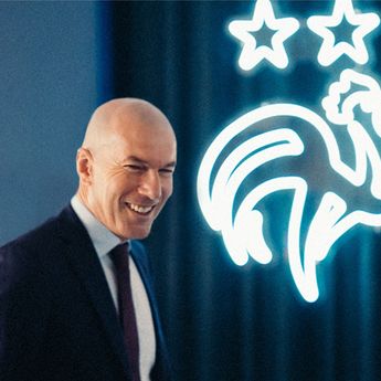 Zinedine Zidane Tangani Timnas Prancis, Dikontrak 4 Tahun