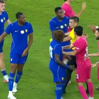 Laga JDT vs Chelsea Diwarnai Adu Jotos