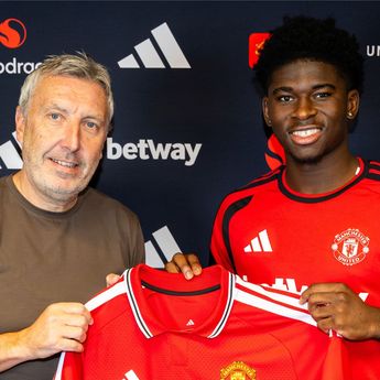 Manchester United Datangkan Carlos Baleba