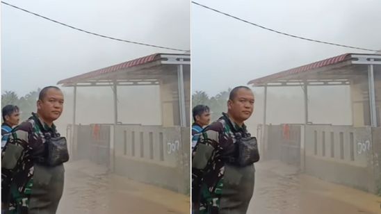 Rumah Hanyut Diterjang Banjir di Padang, Kopka Marinir Ikhwan Arif Tetap Teguh