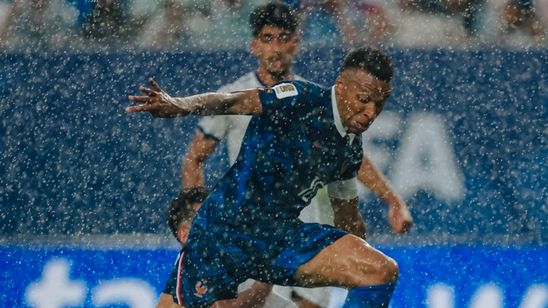 Kylian Mbappe Borong Dua Gol, Prancis Hajar Irak 3-0 dan Dekati Tiket 32 Besar