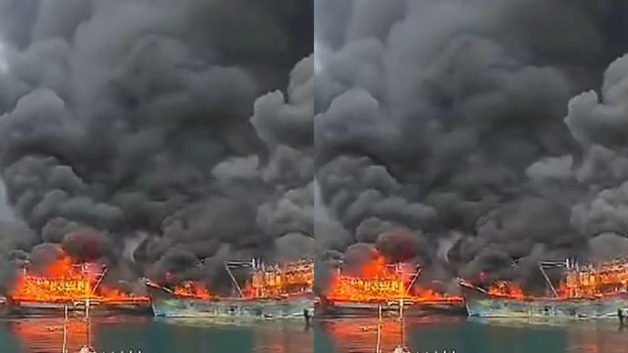 Viral 2 Kapal di Pelabuhan Masami Banyuwangi Terbakar