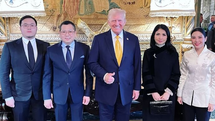 Keluarga Hary Tanoesoedibjo Hadir Pelantikan Presiden Donald Trump di AS