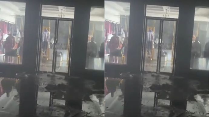 Satu-satu Toko yang Masih Aman saat Kebakaran Hebat di Mall Kendari