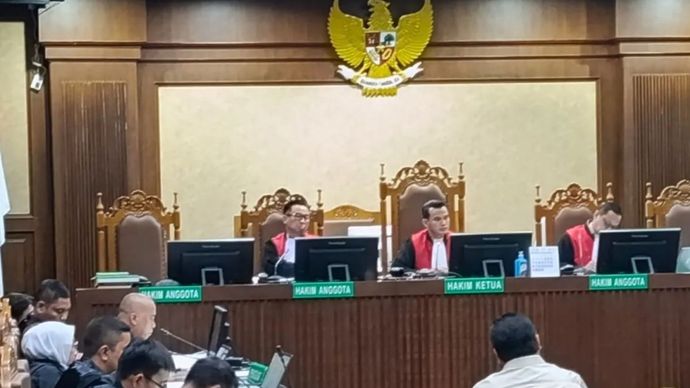 Menteri Perdagangan (Mendag) periode 2014-2015 Rachmat Gobel saat menjadi saksi dalam sidang kasus dugaan korupsi importasi gula di Pengadilan Tipikor Jakarta, Kamis