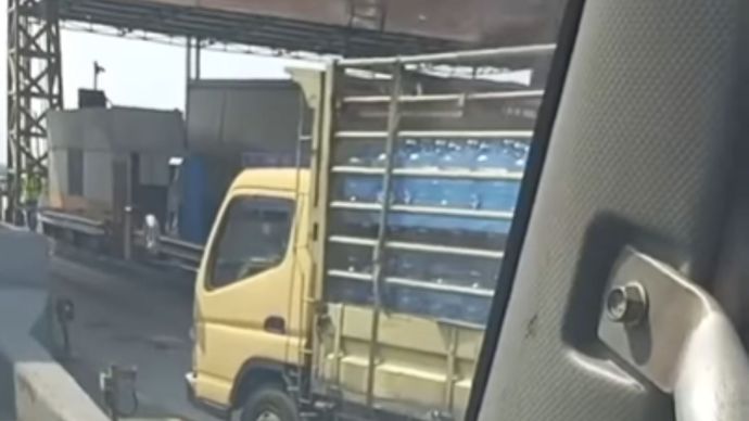 Kronologi Truk Tabrak Pembatas Gardu Tol Ciawi 2 Diduga Rem Blong