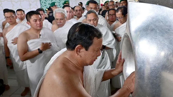 Prabowo Umroh