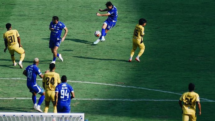 Duel Persib Bandung vs Semen Padang