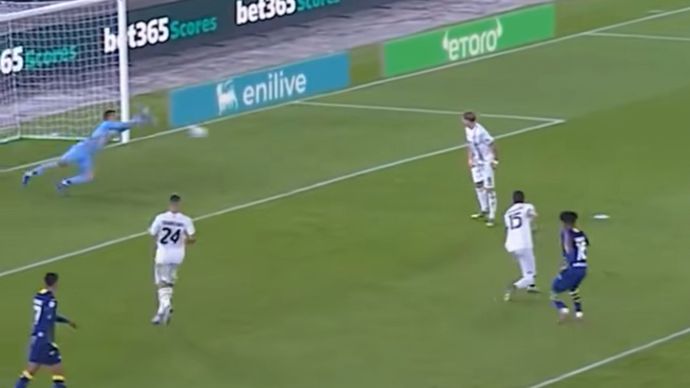 Emil Audero Melakukan Penyelamatan Gemilang